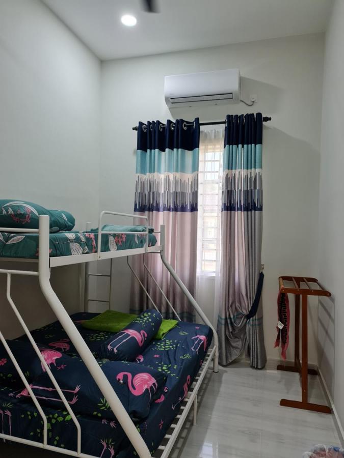 Munirah Homestay Dungun Exterior photo