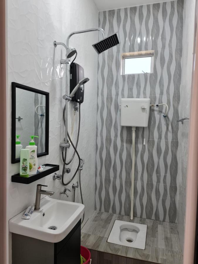 Munirah Homestay Dungun Exterior photo